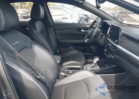 2023 Kia Forte Gt-Line z USA, uszkodzony, nr VIN 3KPF54AD7PE515731